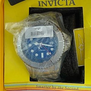 ***NEVER WORN men’s hydromax quartz invicta watch